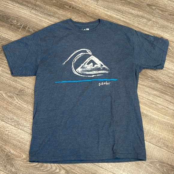 Quiksilver Mens Tee size Large - Picture 1 of 2